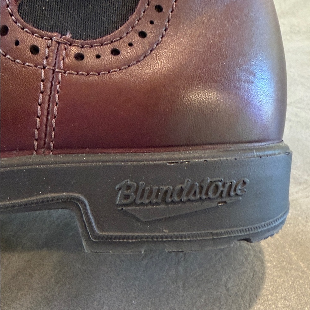 Blundstone Men's Dark Brown Leather Chelsea Boots - Picture 8 of 10
